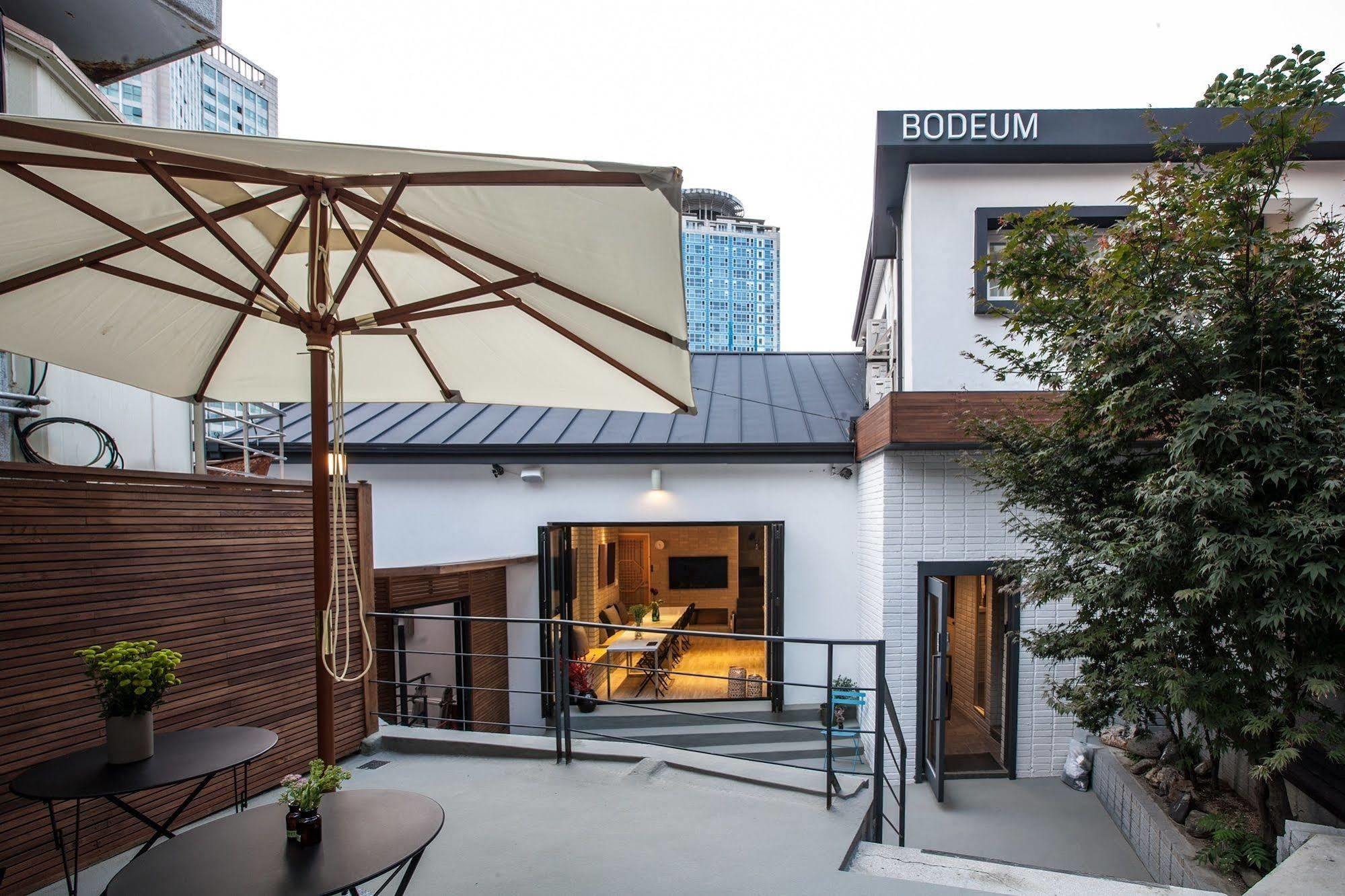 Bodeum Guesthouse Seoul Tower Exterior foto
